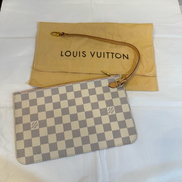 Louis Vuitton Damier Azur Wristlet - Picture 11 of 12